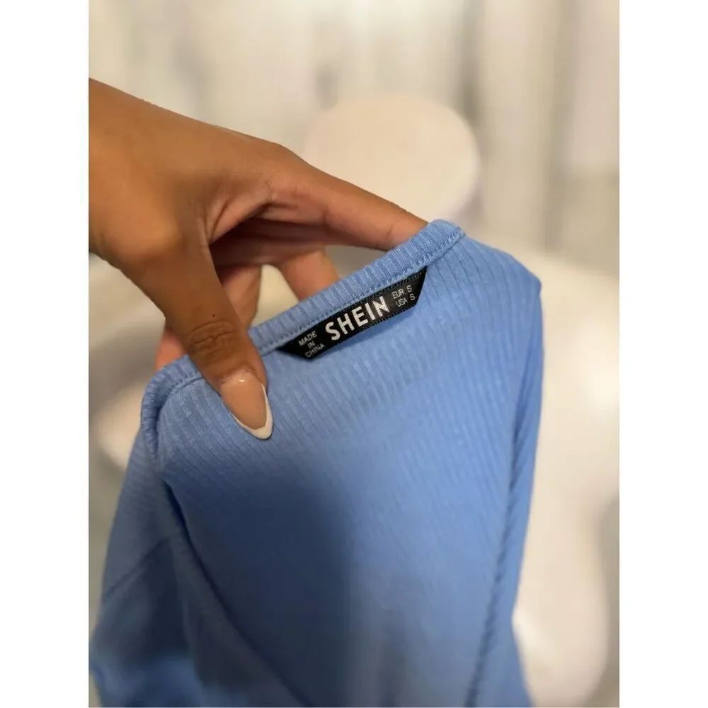 Blue crop top - Picture 5 of 6